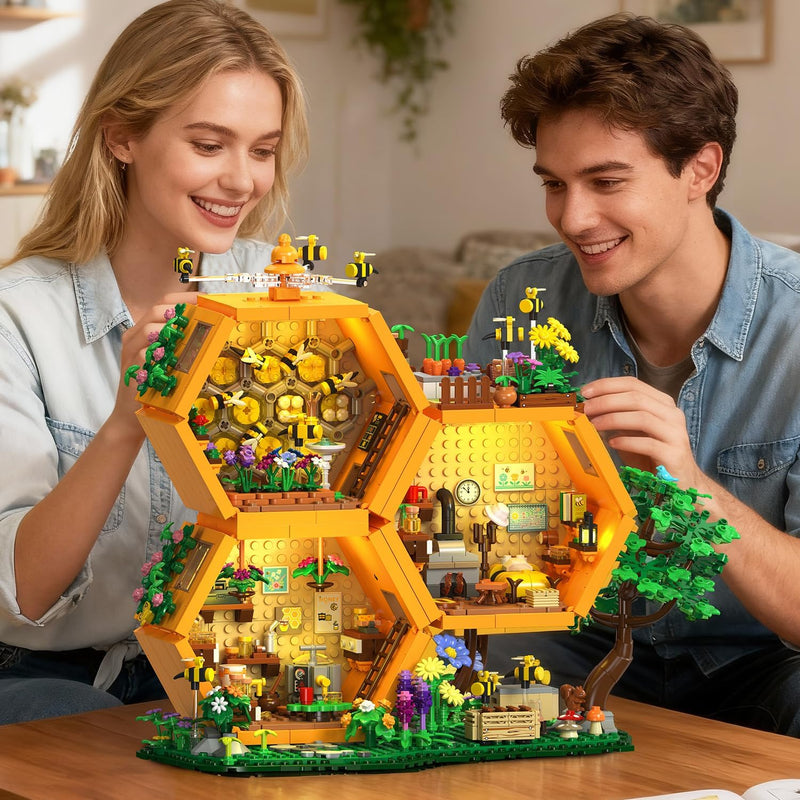 Collector's Edition Illuminated Bee House Building Set