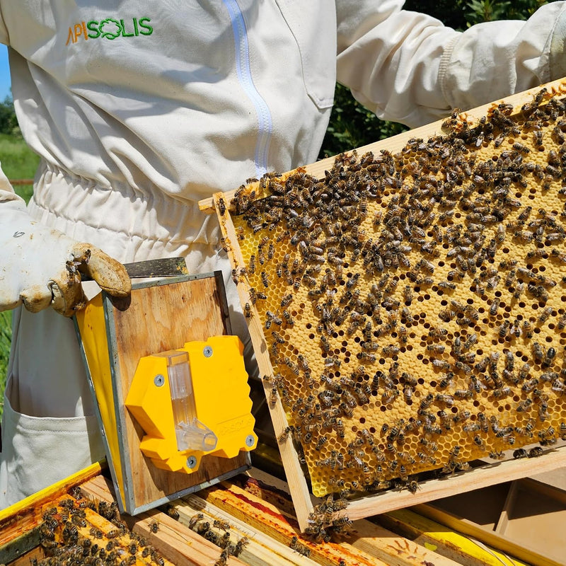 Smoker Kit - a New and Innovate Fireless Smoker for Beekeepers and Their Bees by Apisolis