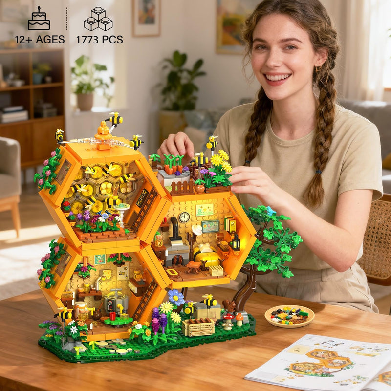 Collector's Edition Illuminated Bee House Building Set